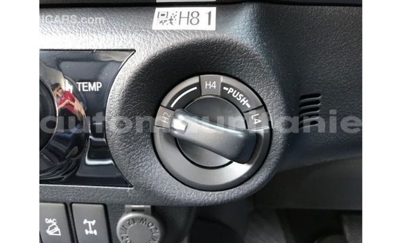 Acheter Import Voiture Toyota Hilux Autre à Import - Dubai, Adrar Acheter Import Voiture Toyota Hilux Autre à Import - Dubai, Adrar