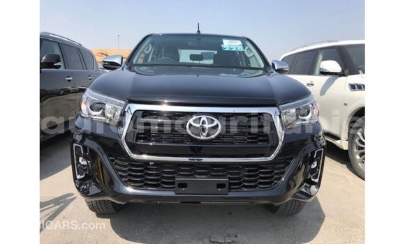Acheter Import Voiture Toyota Hilux Noir à Import - Dubai, Adrar Acheter Import Voiture Toyota Hilux Noir à Import - Dubai, Adrar