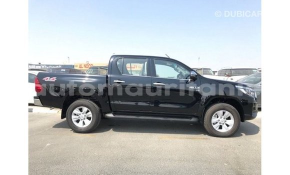 Acheter Import Voiture Toyota Hilux Noir à Import - Dubai, Adrar Acheter Import Voiture Toyota Hilux Noir à Import - Dubai, Adrar