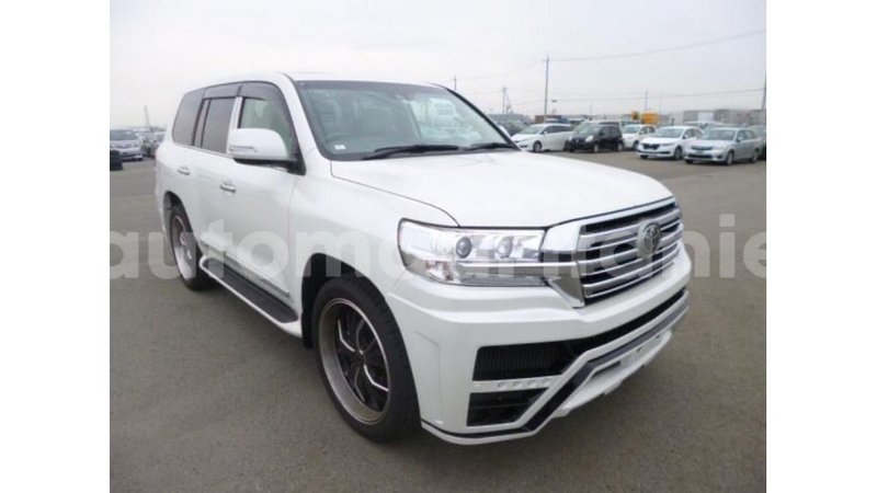 Big with watermark toyota land cruiser adrar import dubai 2515