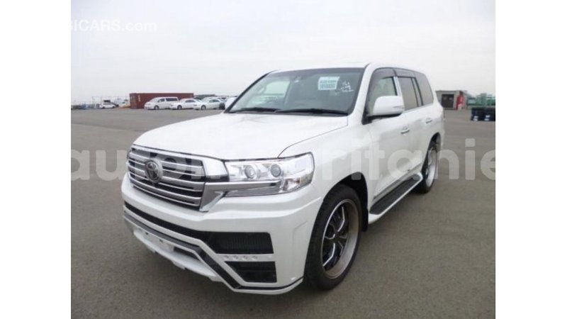Big with watermark toyota land cruiser adrar import dubai 2515