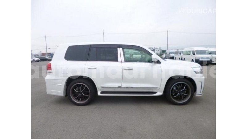 Big with watermark toyota land cruiser adrar import dubai 2515