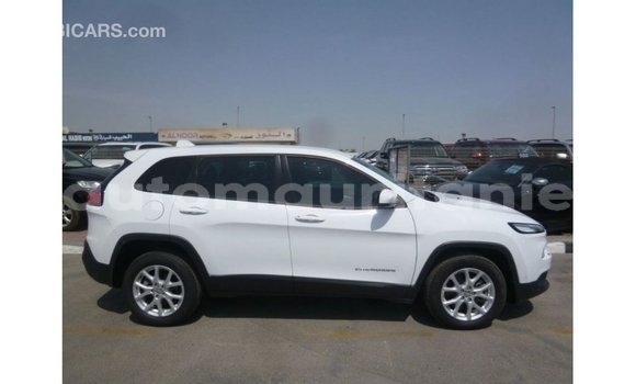 Acheter Import Voiture Jeep Cherokee Blanc à Import - Dubai, Adrar Acheter Import Voiture Jeep Cherokee Blanc à Import - Dubai, Adrar