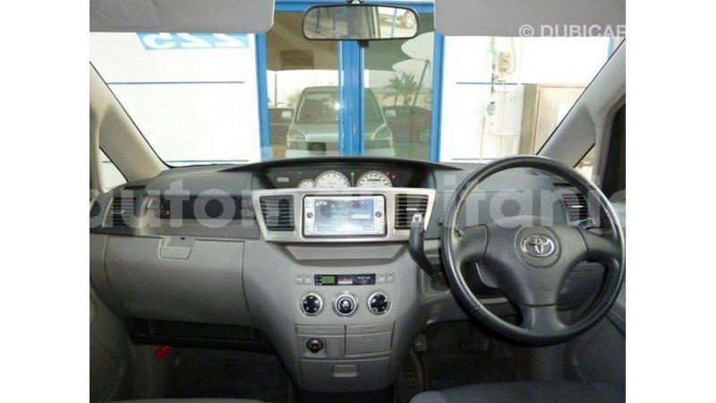 Big with watermark toyota voxy adrar import dubai 2519