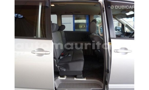 Acheter Import Voiture Toyota Voxy Autre à Import - Dubai, Adrar Acheter Import Voiture Toyota Voxy Autre à Import - Dubai, Adrar