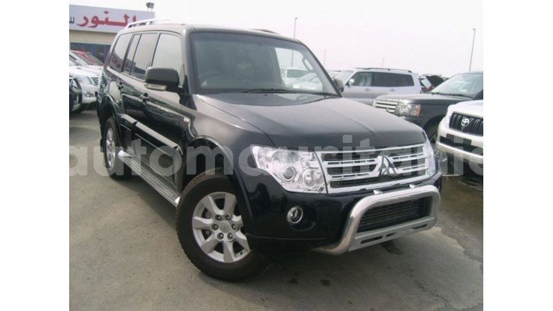 Big with watermark mitsubishi pajero adrar import dubai 2530