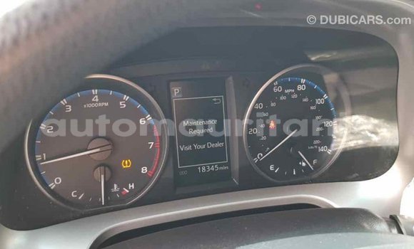 Acheter Import Voiture Toyota RAV4 Autre à Import - Dubai, Adrar Acheter Import Voiture Toyota RAV4 Autre à Import - Dubai, Adrar