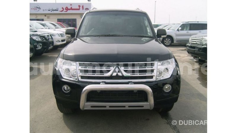 Big with watermark mitsubishi pajero adrar import dubai 2530