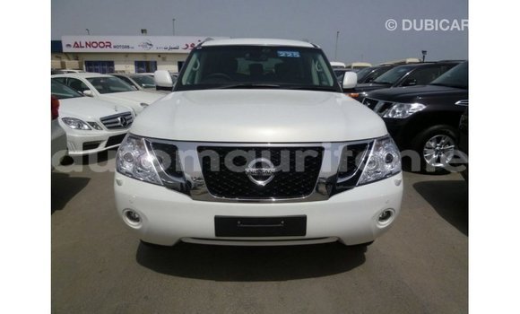 Acheter Import Voiture Nissan Patrol Blanc à Import - Dubai, Adrar Acheter Import Voiture Nissan Patrol Blanc à Import - Dubai, Adrar