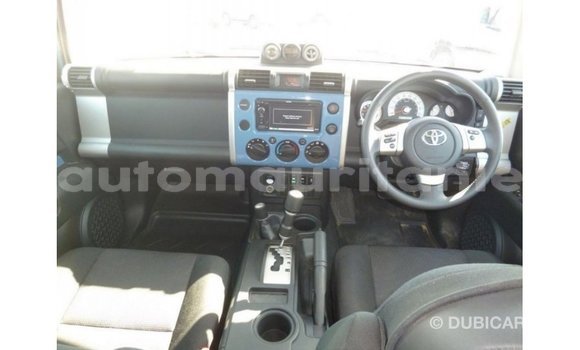 Acheter Import Voiture Toyota FJ Cruiser Bleu à Import - Dubai, Adrar Acheter Import Voiture Toyota FJ Cruiser Bleu à Import - Dubai, Adrar