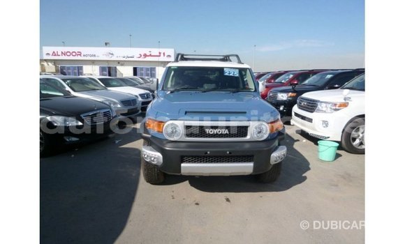 Acheter Import Voiture Toyota FJ Cruiser Bleu à Import - Dubai, Adrar Acheter Import Voiture Toyota FJ Cruiser Bleu à Import - Dubai, Adrar