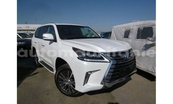 Acheter Import Voiture Lexus LX Blanc à Import - Dubai, Adrar Acheter Import Voiture Lexus LX Blanc à Import - Dubai, Adrar