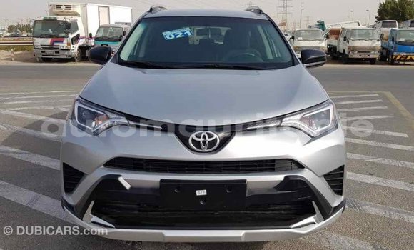 Acheter Import Voiture Toyota RAV4 Autre à Import - Dubai, Adrar Acheter Import Voiture Toyota RAV4 Autre à Import - Dubai, Adrar