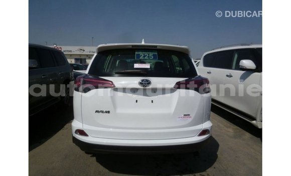 Buy Import Toyota HiAce White Truck in Import - Dubai in Adrar Buy Import Toyota HiAce White Truck in Import - Dubai in Adrar