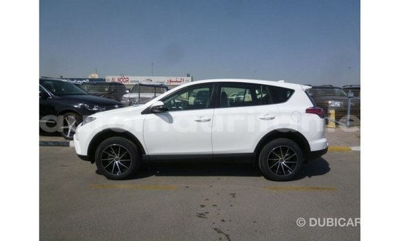 Buy Import Toyota HiAce White Truck in Import - Dubai in Adrar Buy Import Toyota HiAce White Truck in Import - Dubai in Adrar