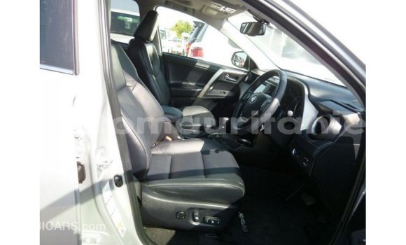 Acheter Import Utilitaire Toyota HiAce Autre à Import - Dubai, Adrar Acheter Import Utilitaire Toyota HiAce Autre à Import - Dubai, Adrar