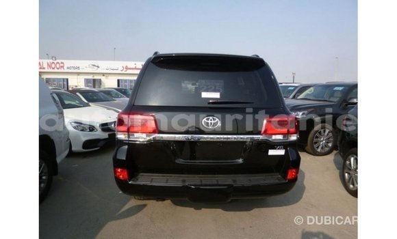 Acheter Import Voiture Toyota Land Cruiser Noir à Import - Dubai, Adrar Acheter Import Voiture Toyota Land Cruiser Noir à Import - Dubai, Adrar