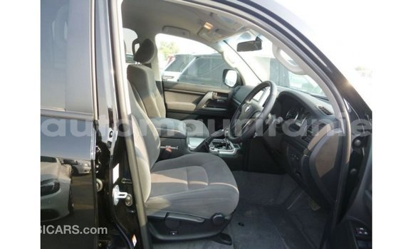 Acheter Import Voiture Toyota Land Cruiser Noir à Import - Dubai, Adrar Acheter Import Voiture Toyota Land Cruiser Noir à Import - Dubai, Adrar