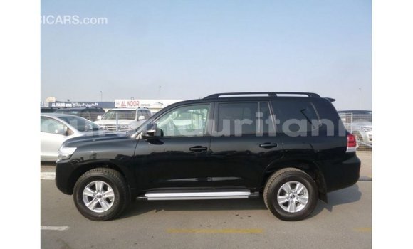 Acheter Import Voiture Toyota Land Cruiser Noir à Import - Dubai, Adrar Acheter Import Voiture Toyota Land Cruiser Noir à Import - Dubai, Adrar