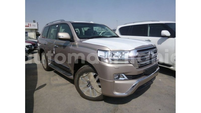 Big with watermark toyota land cruiser adrar import dubai 2568