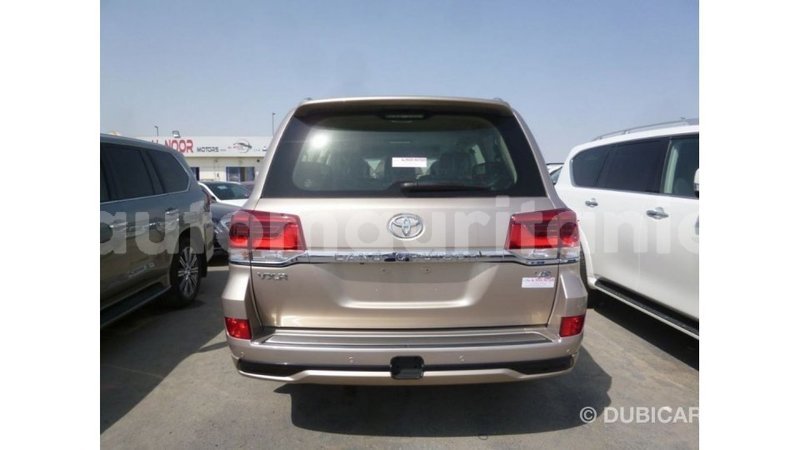 Big with watermark toyota land cruiser adrar import dubai 2568