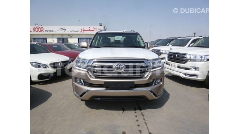 Big with watermark toyota land cruiser adrar import dubai 2568