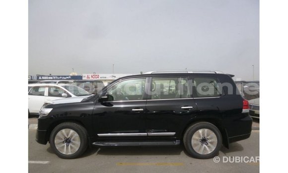Acheter Import Voiture Toyota Land Cruiser Noir à Import - Dubai, Adrar Acheter Import Voiture Toyota Land Cruiser Noir à Import - Dubai, Adrar