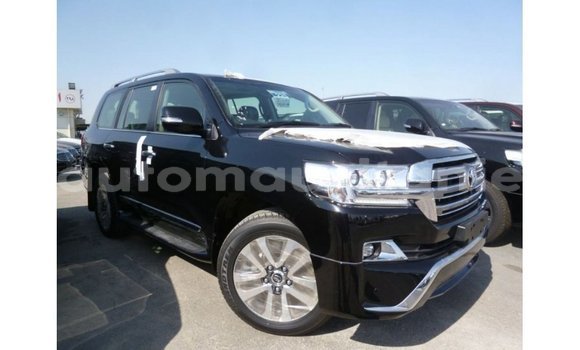 Acheter Import Voiture Toyota Land Cruiser Noir à Import - Dubai, Adrar Acheter Import Voiture Toyota Land Cruiser Noir à Import - Dubai, Adrar