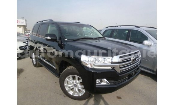 Acheter Import Voiture Toyota Land Cruiser Noir à Import - Dubai, Adrar Acheter Import Voiture Toyota Land Cruiser Noir à Import - Dubai, Adrar