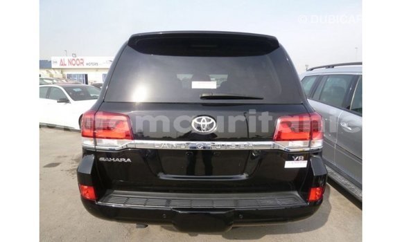 Acheter Import Voiture Toyota Land Cruiser Noir à Import - Dubai, Adrar Acheter Import Voiture Toyota Land Cruiser Noir à Import - Dubai, Adrar