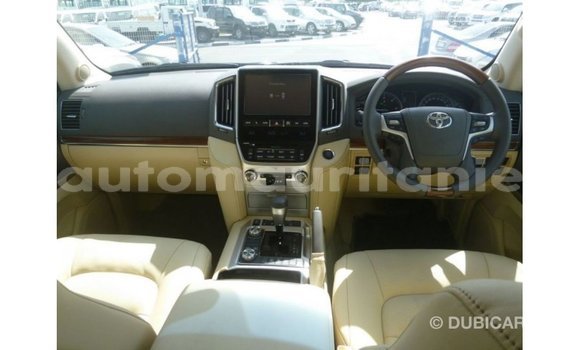 Acheter Import Voiture Toyota Land Cruiser Marron à Import - Dubai, Adrar Acheter Import Voiture Toyota Land Cruiser Marron à Import - Dubai, Adrar
