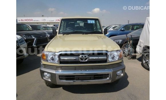 Acheter Import Voiture Toyota Land Cruiser Beige à Import - Dubai, Adrar Acheter Import Voiture Toyota Land Cruiser Beige à Import - Dubai, Adrar