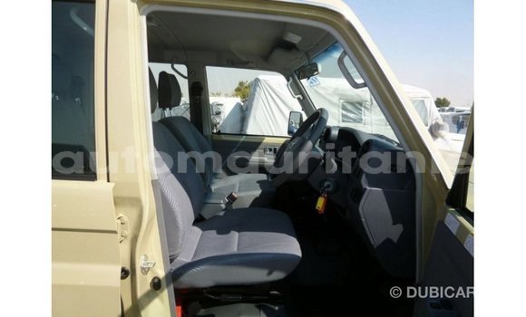 Acheter Import Voiture Toyota Land Cruiser Beige à Import - Dubai, Adrar Acheter Import Voiture Toyota Land Cruiser Beige à Import - Dubai, Adrar