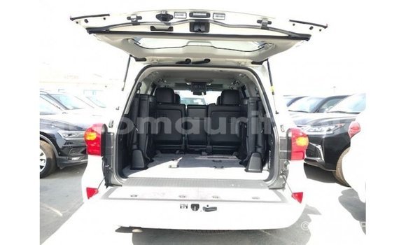 Acheter Import Voiture Toyota Land Cruiser Blanc à Import - Dubai, Adrar Acheter Import Voiture Toyota Land Cruiser Blanc à Import - Dubai, Adrar