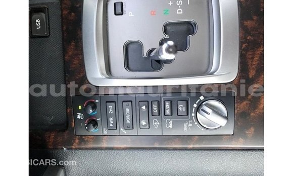 Acheter Import Voiture Toyota Land Cruiser Blanc à Import - Dubai, Adrar Acheter Import Voiture Toyota Land Cruiser Blanc à Import - Dubai, Adrar