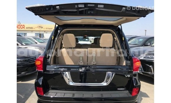 Buy Import Toyota Land Cruiser Black Car in Import - Dubai in Adrar Buy Import Toyota Land Cruiser Black Car in Import - Dubai in Adrar
