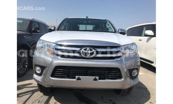 Acheter Import Voiture Toyota Hilux Autre à Import - Dubai, Adrar Acheter Import Voiture Toyota Hilux Autre à Import - Dubai, Adrar