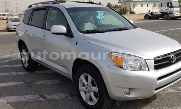 Acheter Import Voiture Toyota RAV4 Autre à Import - Dubai, Adrar Acheter Import Voiture Toyota RAV4 Autre à Import - Dubai, Adrar