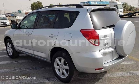 Acheter Import Voiture Toyota RAV4 Autre à Import - Dubai, Adrar Acheter Import Voiture Toyota RAV4 Autre à Import - Dubai, Adrar