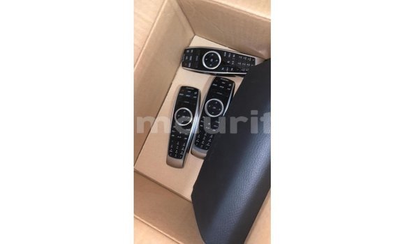 Acheter Import Voiture Mercedes-Benz 190 Noir à Import - Dubai, Adrar Acheter Import Voiture Mercedes-Benz 190 Noir à Import - Dubai, Adrar