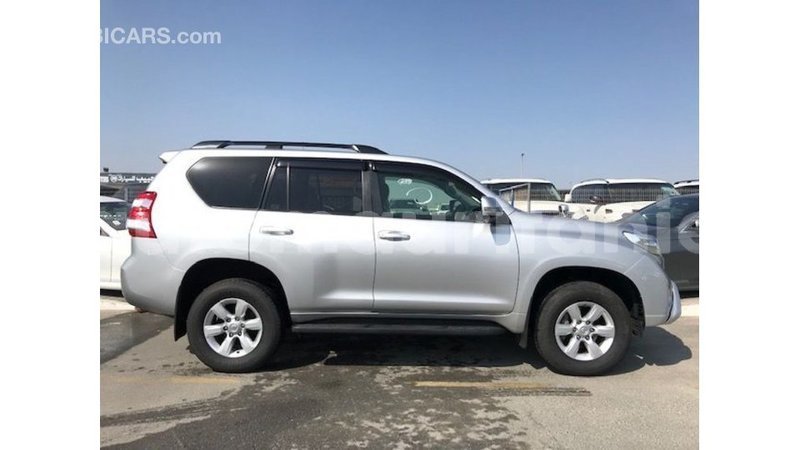 Big with watermark toyota prado adrar import dubai 2613