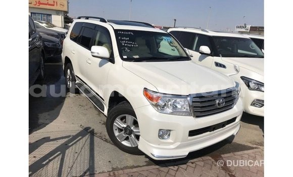 Acheter Import Voiture Toyota Land Cruiser Blanc à Import - Dubai, Adrar Acheter Import Voiture Toyota Land Cruiser Blanc à Import - Dubai, Adrar