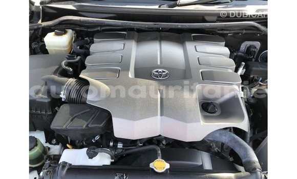 Acheter Import Voiture Toyota Land Cruiser Blanc à Import - Dubai, Adrar Acheter Import Voiture Toyota Land Cruiser Blanc à Import - Dubai, Adrar