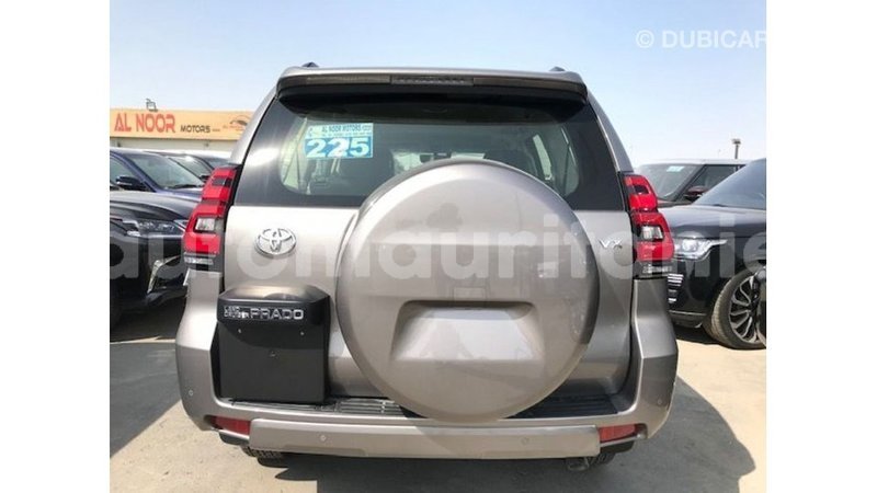 Big with watermark toyota prado adrar import dubai 2615