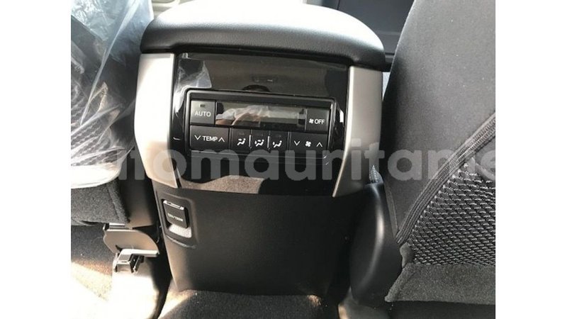 Big with watermark toyota prado adrar import dubai 2615