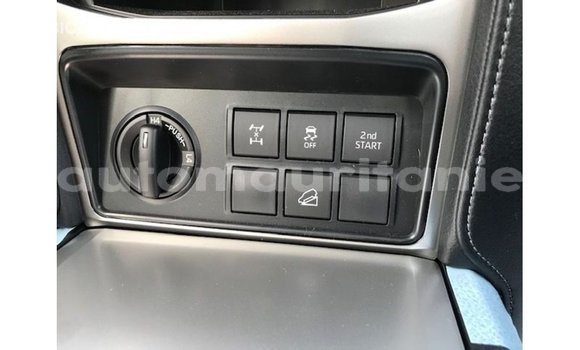 Acheter Import Voiture Toyota Prado Marron à Import - Dubai, Adrar Acheter Import Voiture Toyota Prado Marron à Import - Dubai, Adrar