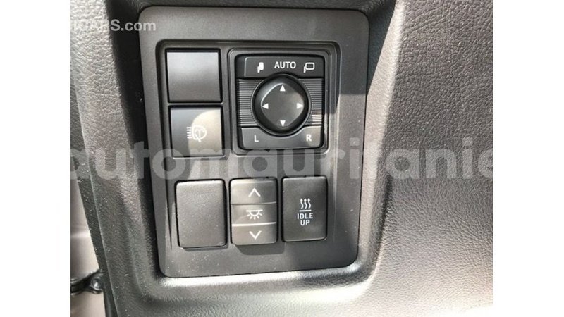 Big with watermark toyota prado adrar import dubai 2615