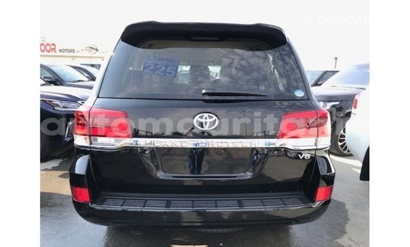 Acheter Import Voiture Toyota Land Cruiser Noir à Import - Dubai, Adrar Acheter Import Voiture Toyota Land Cruiser Noir à Import - Dubai, Adrar
