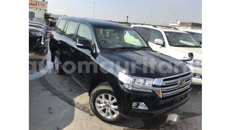 Big with watermark toyota land cruiser adrar import dubai 2617