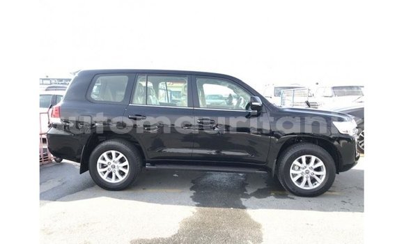 Acheter Import Voiture Toyota Land Cruiser Noir à Import - Dubai, Adrar Acheter Import Voiture Toyota Land Cruiser Noir à Import - Dubai, Adrar
